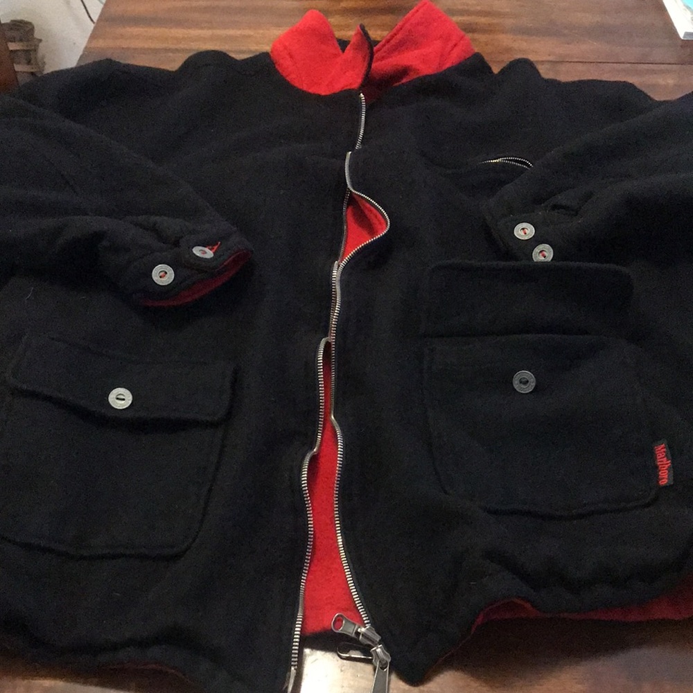 VINTAGE MARLBORO RIVERSABLE JACKET - Picture 8 of 16